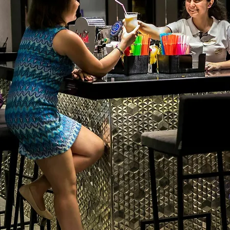 Motto Premium Hotel 4*